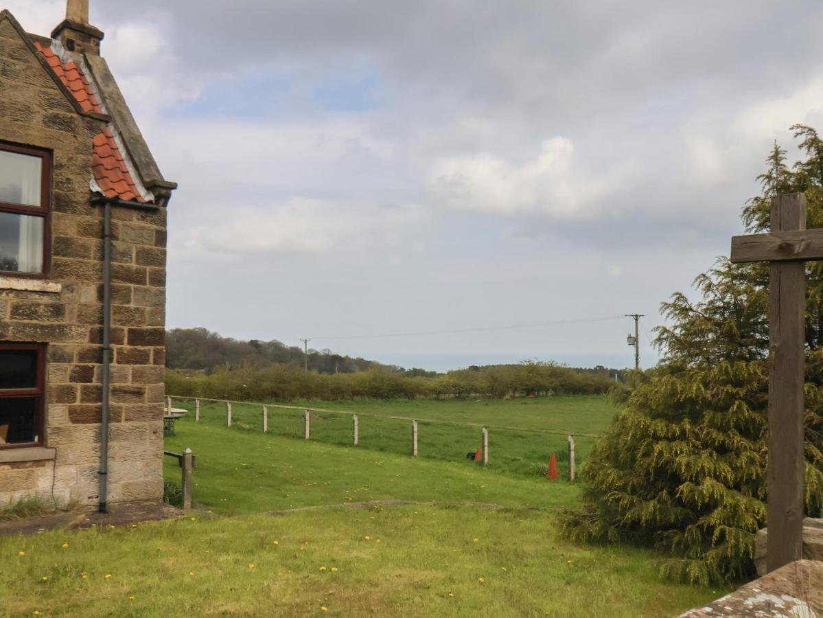 Cow Byre Cottage Whitby Exterior photo